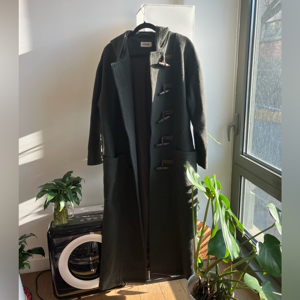 100% wool dark green elf-vibes floor-length coat with hood and inside lining.